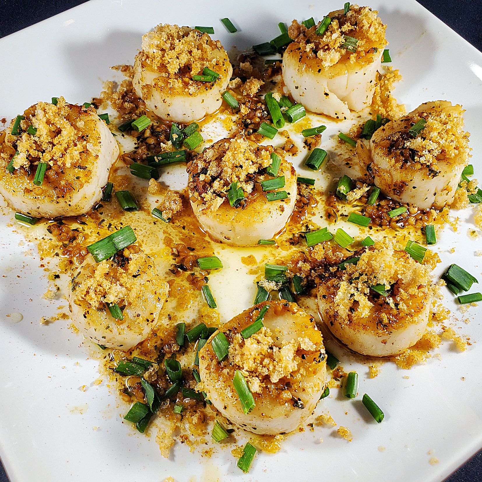 Lemon-Garlic Sous Vide Sea Scallops with Seasoned Pork Rind Flakes &amp; Chopped Chives