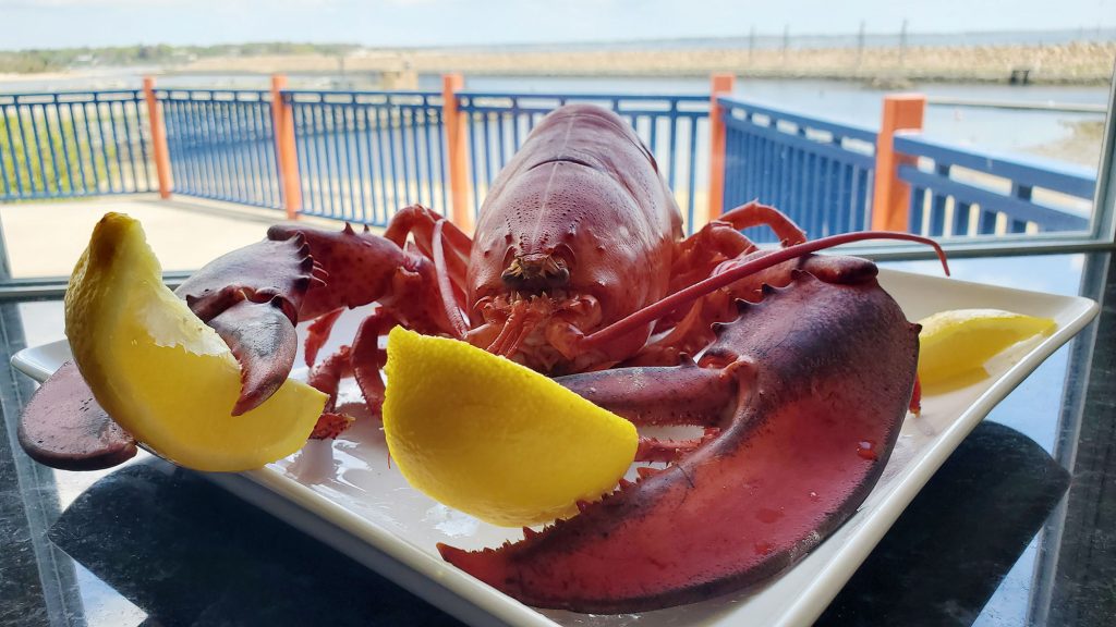 FM Recipes Boiled Lobster with Spicy Garlic Butter Dipping Sauce