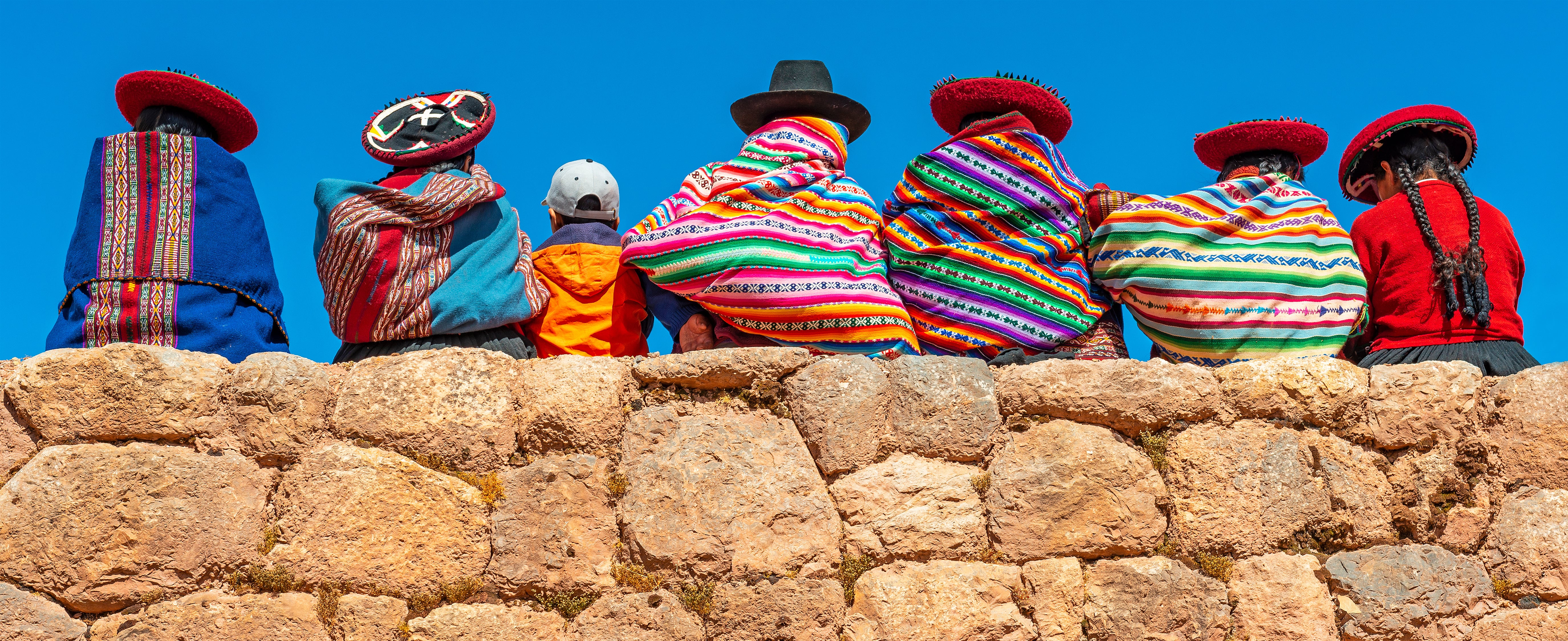 Peru, Merlin Evans, wall around the world