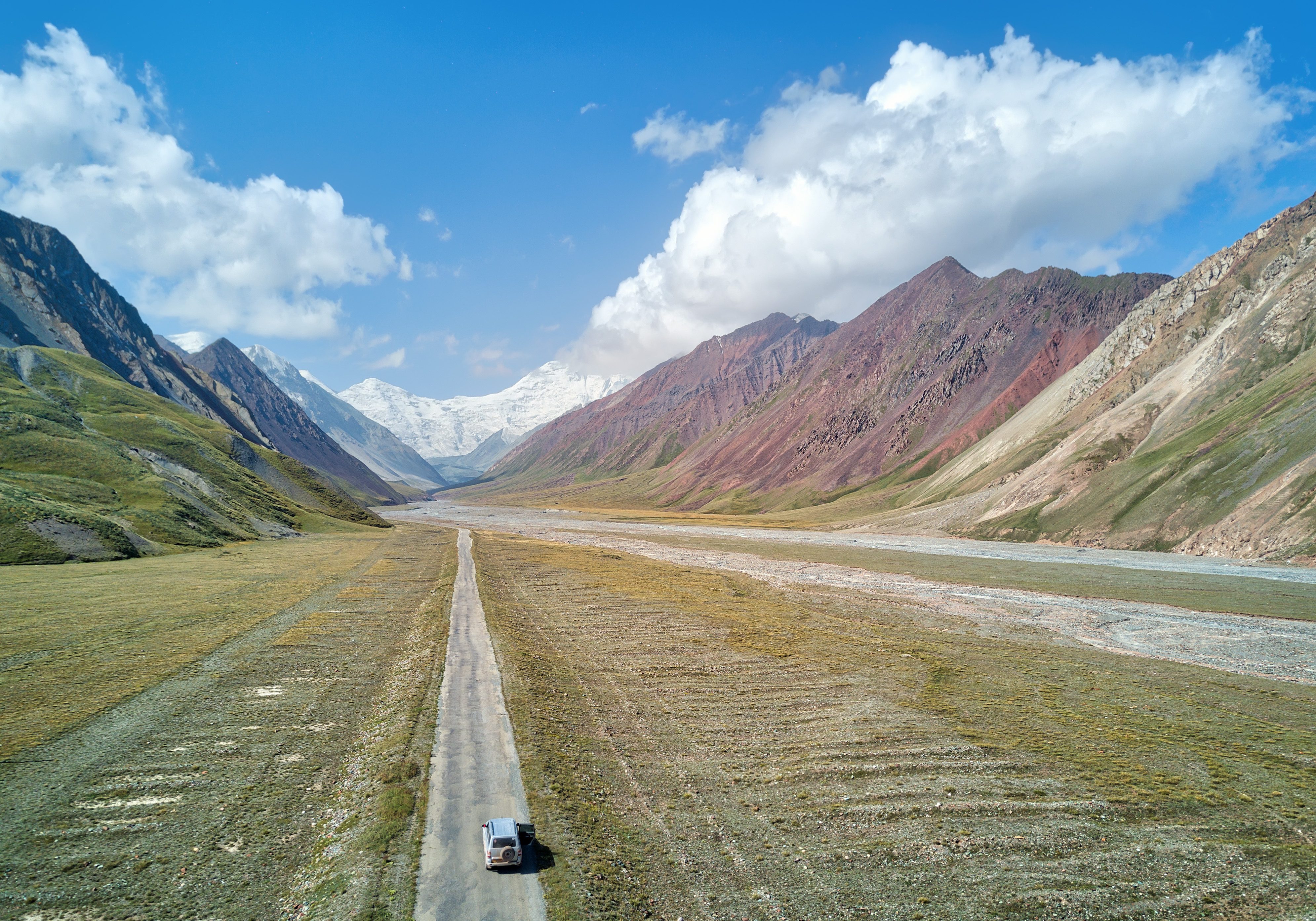 Kyzyl Art Pass between Kyrgyzstan and Tajikistan, 