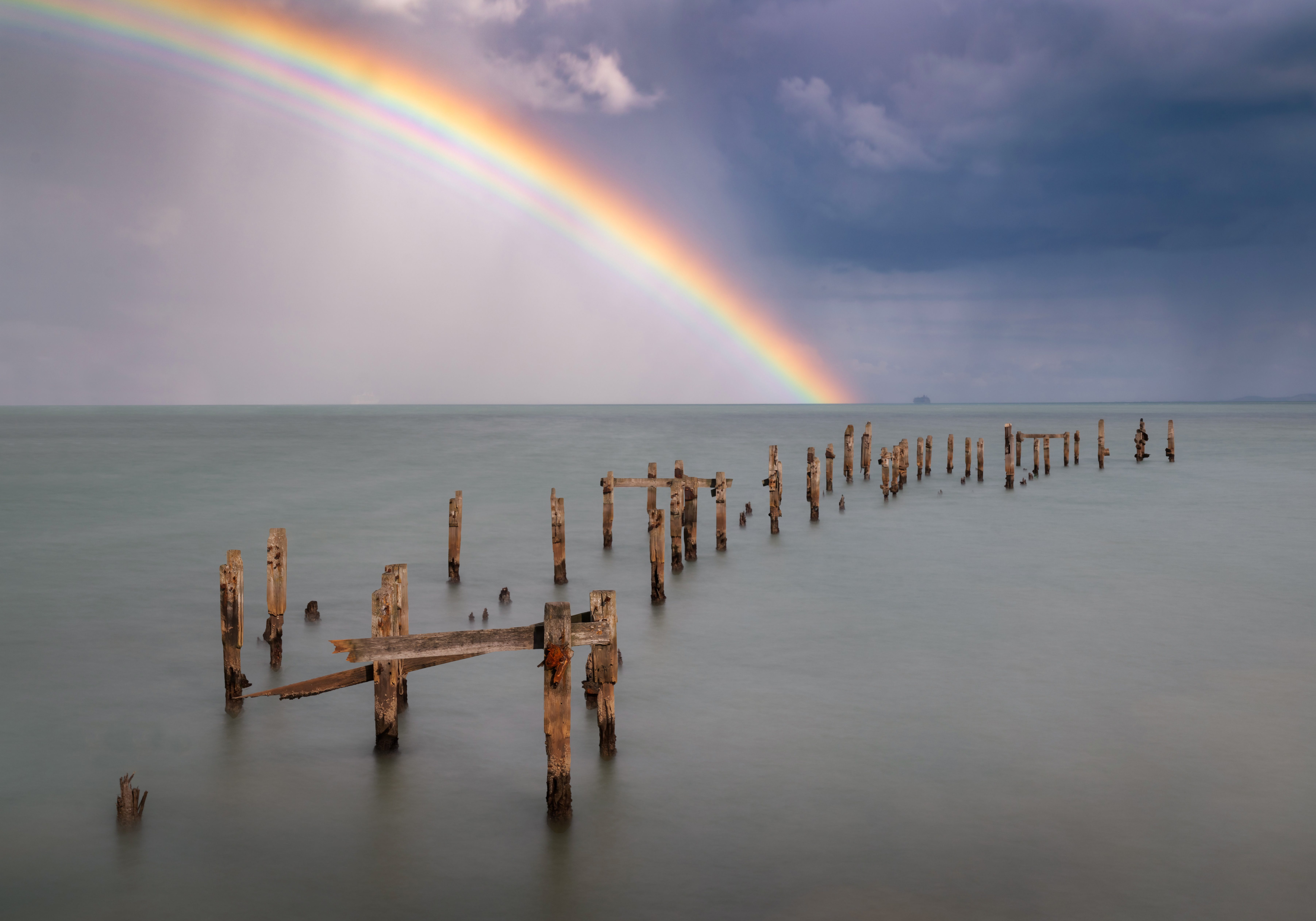 Intense,Rainbow,Over,The,Old,Pier,In,Swanage,Bay