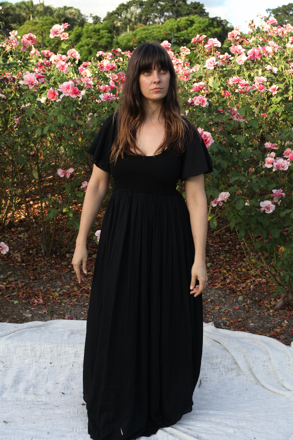 Goddess Dress black maxi sleeve