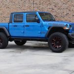 2020 gladiator jt blue rubicon right front angle