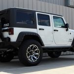 white 2015 jeep wrangler unlimited jk right rear angle