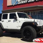 2016 White Rubicon JK Jeep 6″ Rough Country lift 22x12 Rolling Big Power "Avenger" wheels gloss black 37" tires