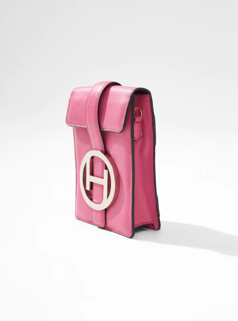 fashionable designer messenger bags