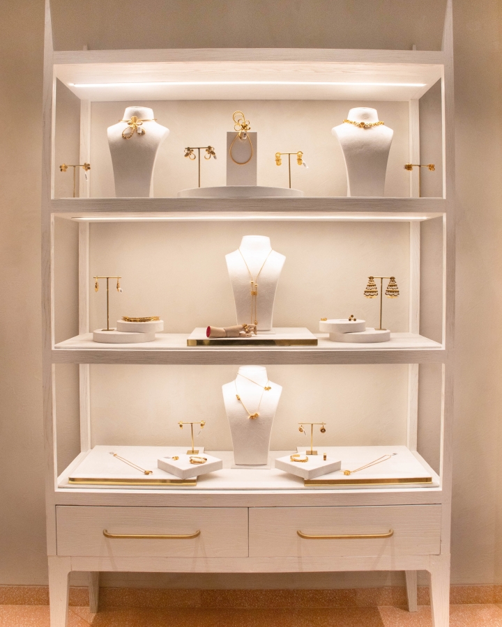 Designer Jewellery Store in Mumbai Outhouse Jewellery