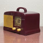 FADA L56 Catalin Radio Maroon:Yellow- Pre-Restore Cabinet 3