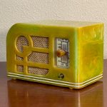 Tom Thumb 933 Deco Catalin Radio- Nile Green 3