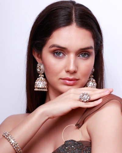 bridal jewellery for heart face shape