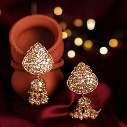 choosing jhumka earrings