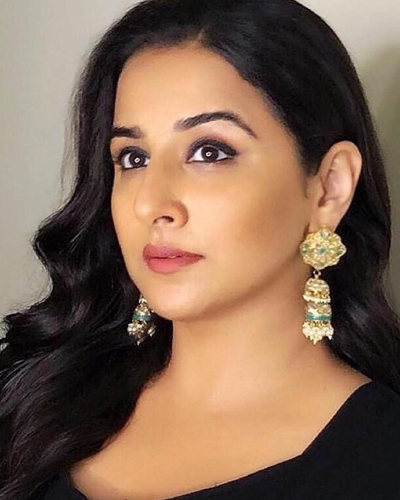 how to style jhumka earrings