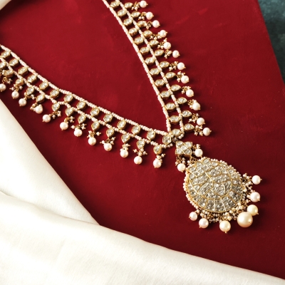 Fusion of Tradition and Modernity Syndicate Polki