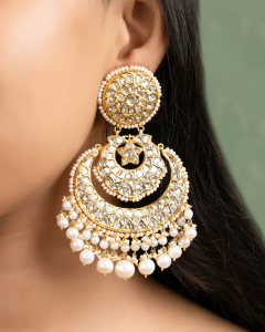 chandbalis for diamond face shape