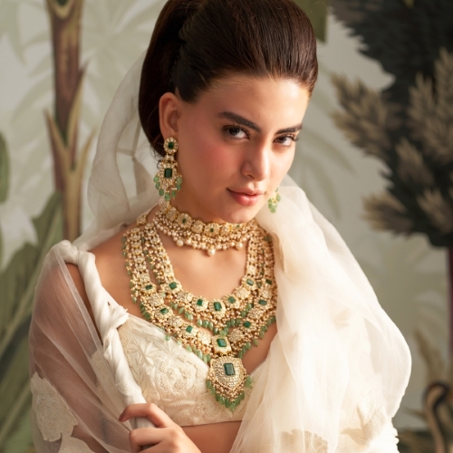 choosing jewellery for square face shape