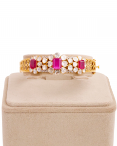 diamond bangle for pink lehenga