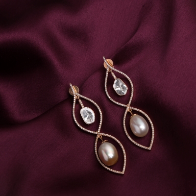 evolution of jewellery from heavy to light