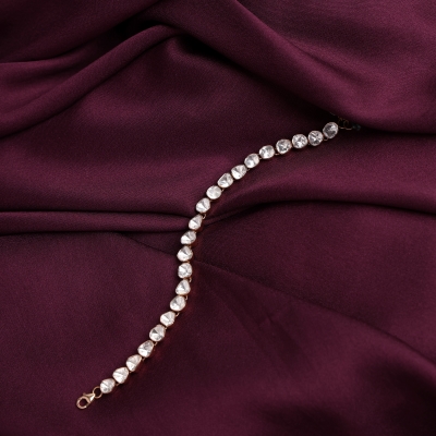minimal jewellery trends