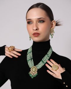 pairing earrings with neckline