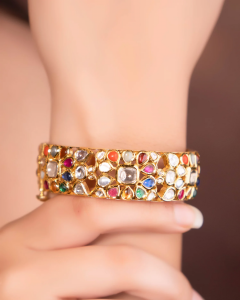 mixing-traditional-and-modern-look-for-bracelet