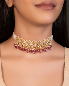 How to Choose a Necklace