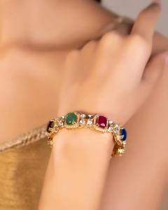 wearing bracelet and bangle together