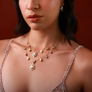 Classic Diamond Pendant Gift for Wife