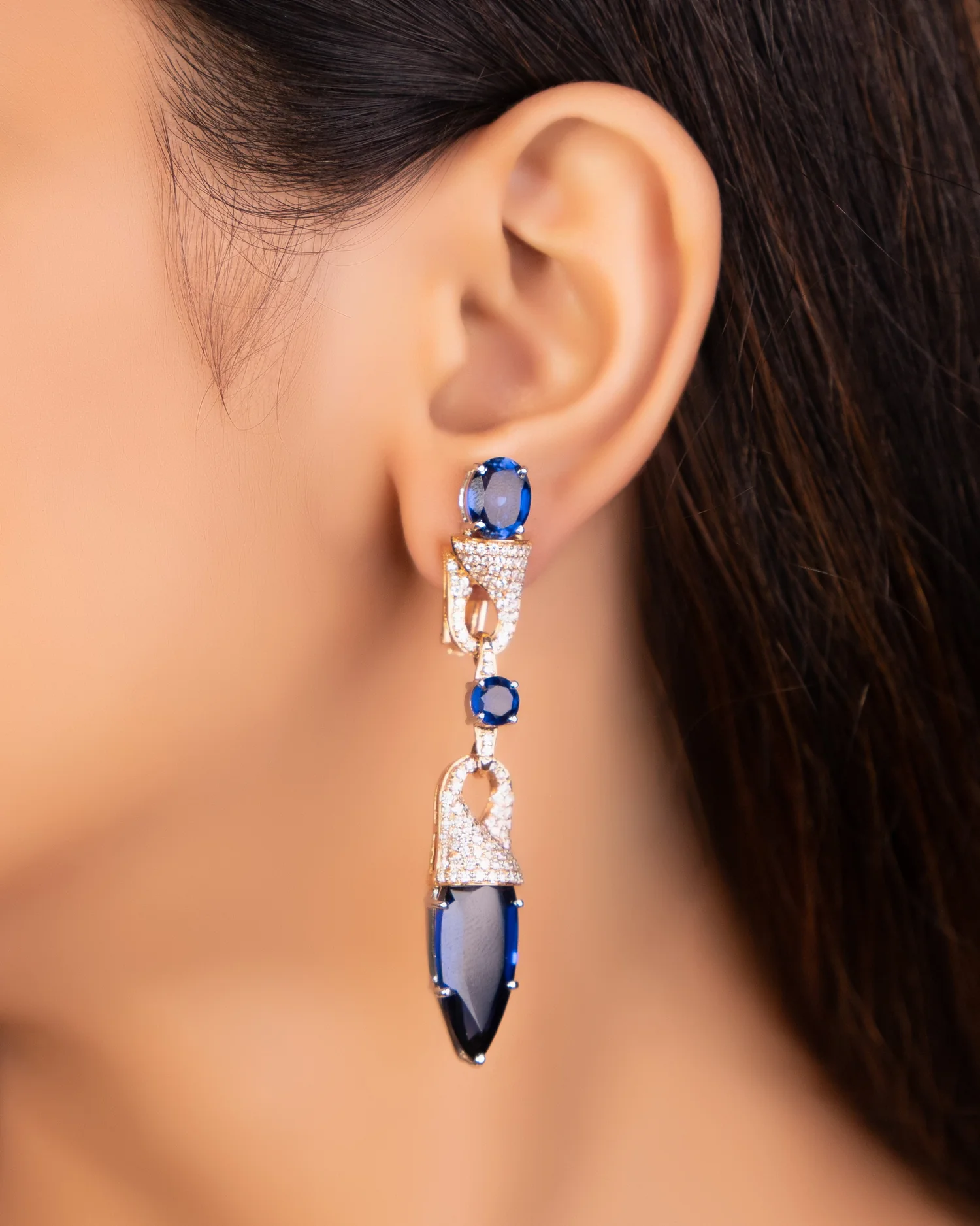 Earrings for Sweetheart Neckline Gown
