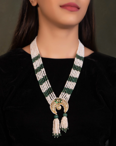 drop bead pendant for saree