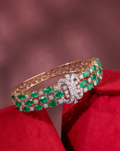 diamond bangle for red lehenga