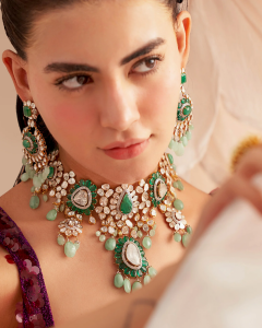 jewellery for engagement gown