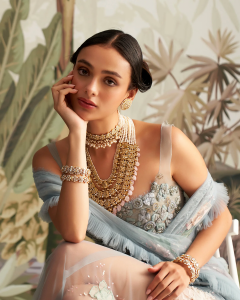 jewellery for engagement lehenga