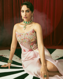 jewellery for short hairstyle