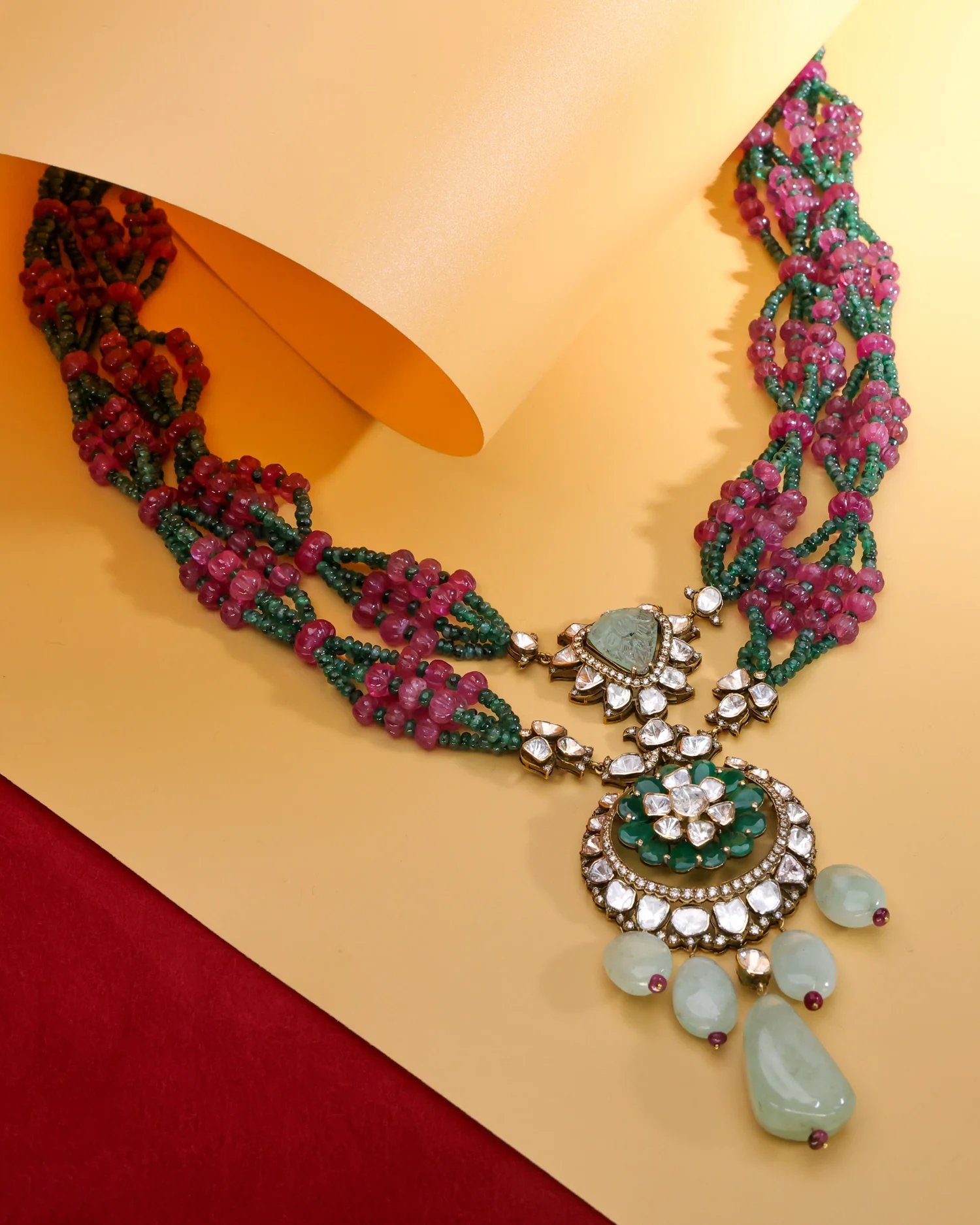 necklace for square neck top