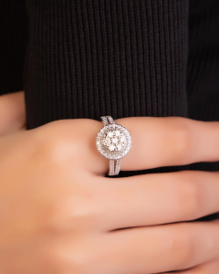 round cut ring for engagement