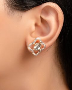 medium size stud earrings