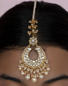 Maang Tikka for Oval Face