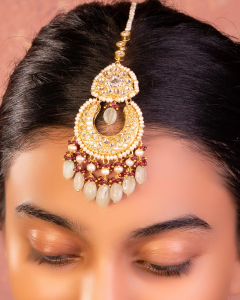 maang tikka for face shape