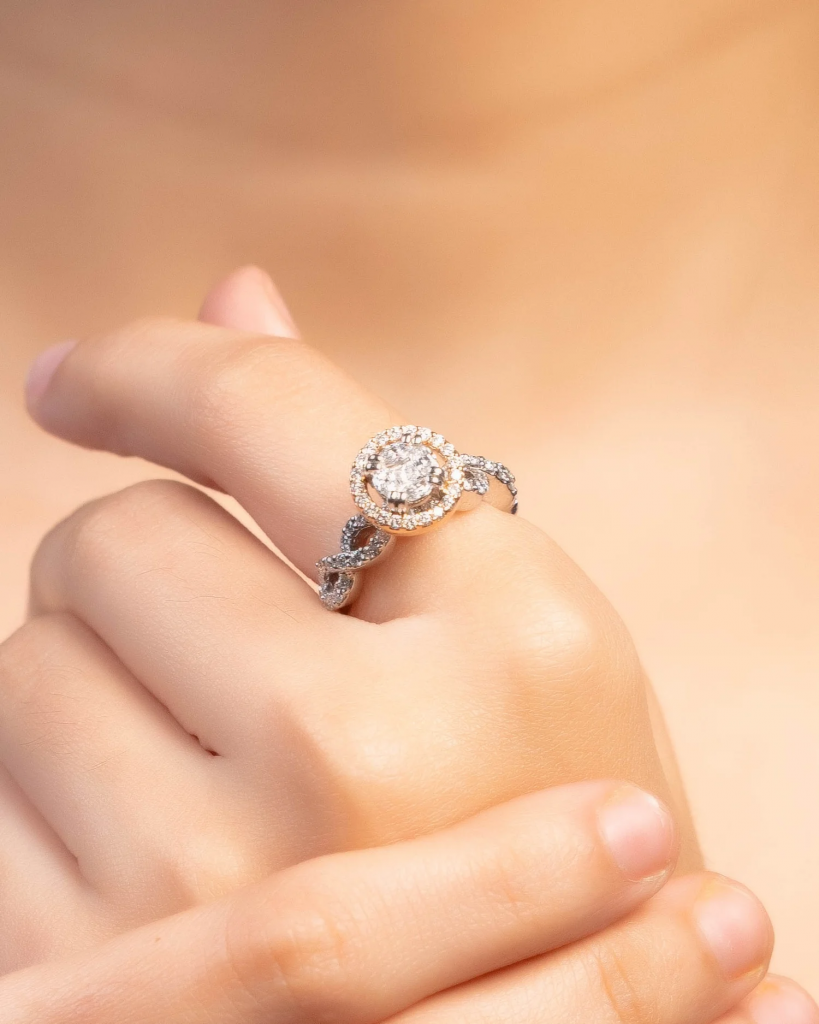 solitaire engagement ring