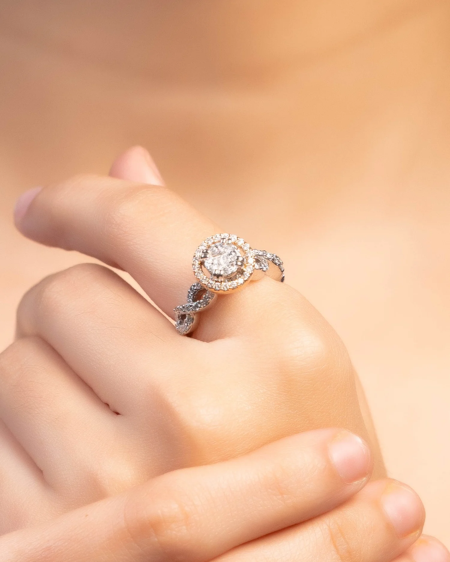 solitaire engagement ring