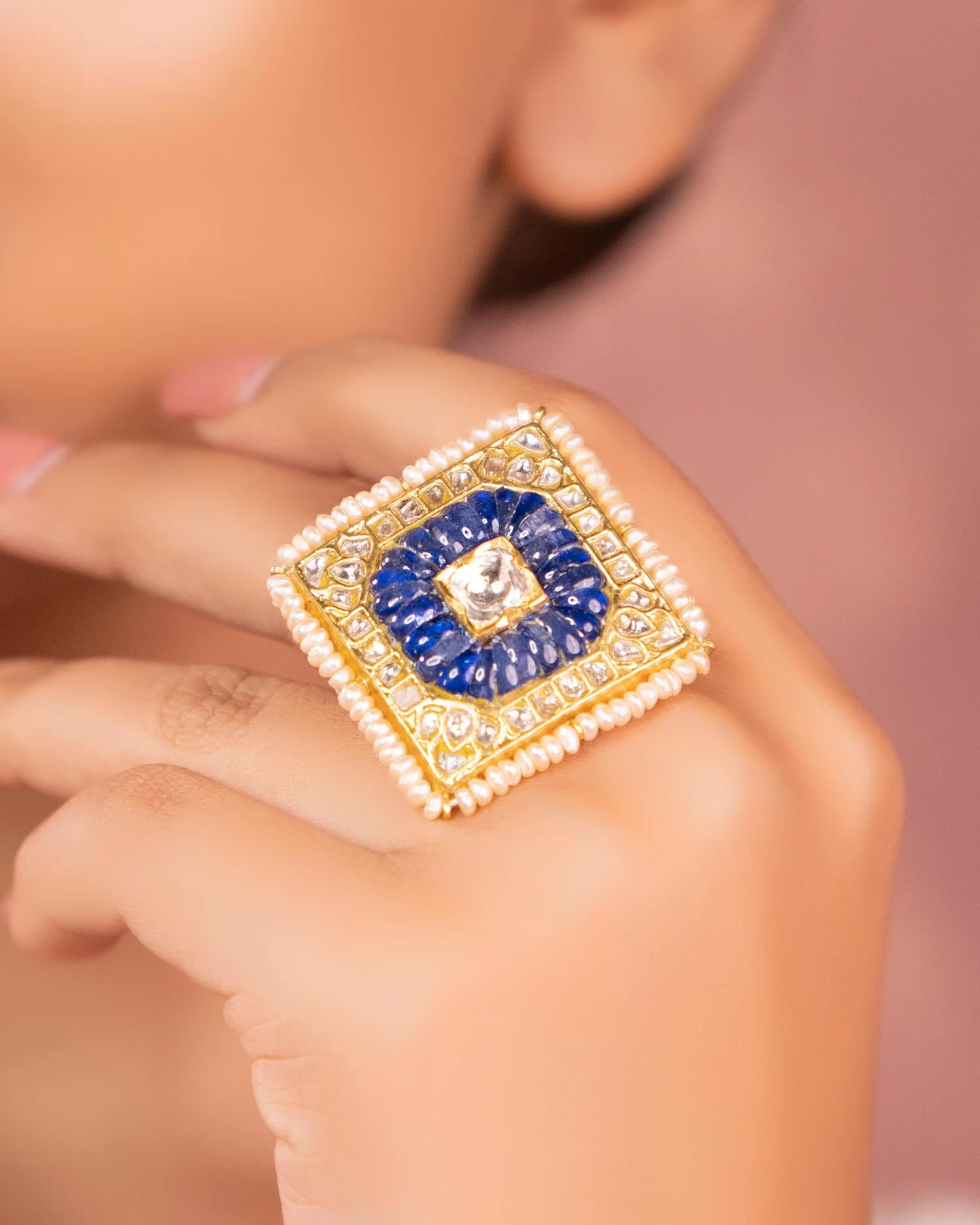geometric ring trend