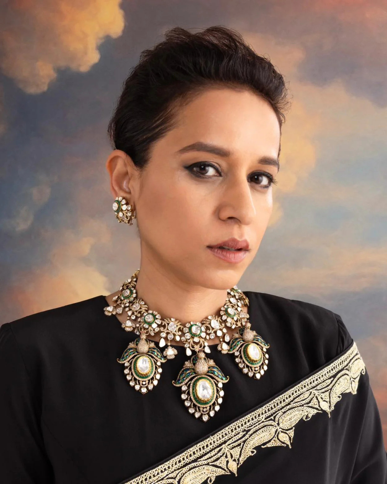 jewellery for black outfit