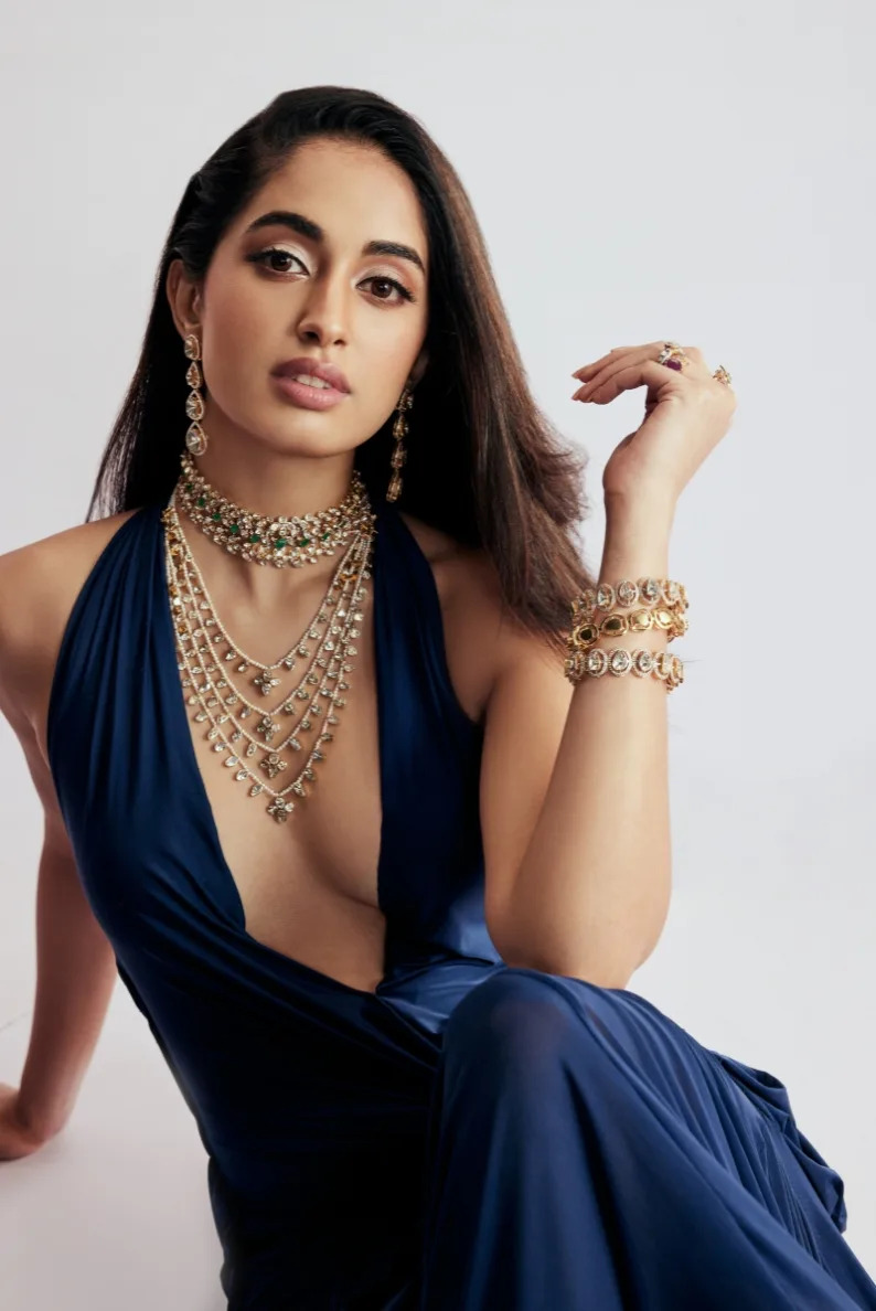 jewellery for blue outfit