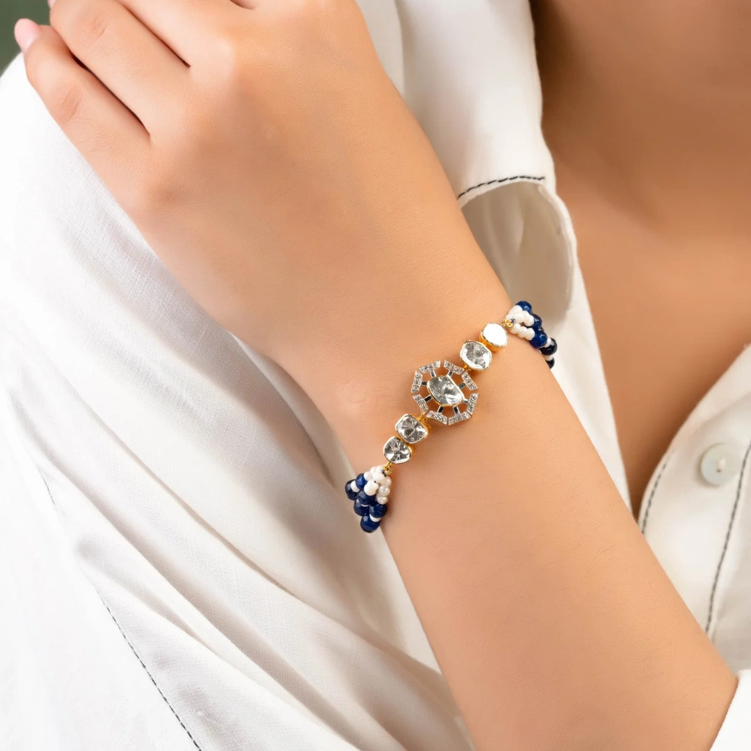 bracelet gift sister on rakhi