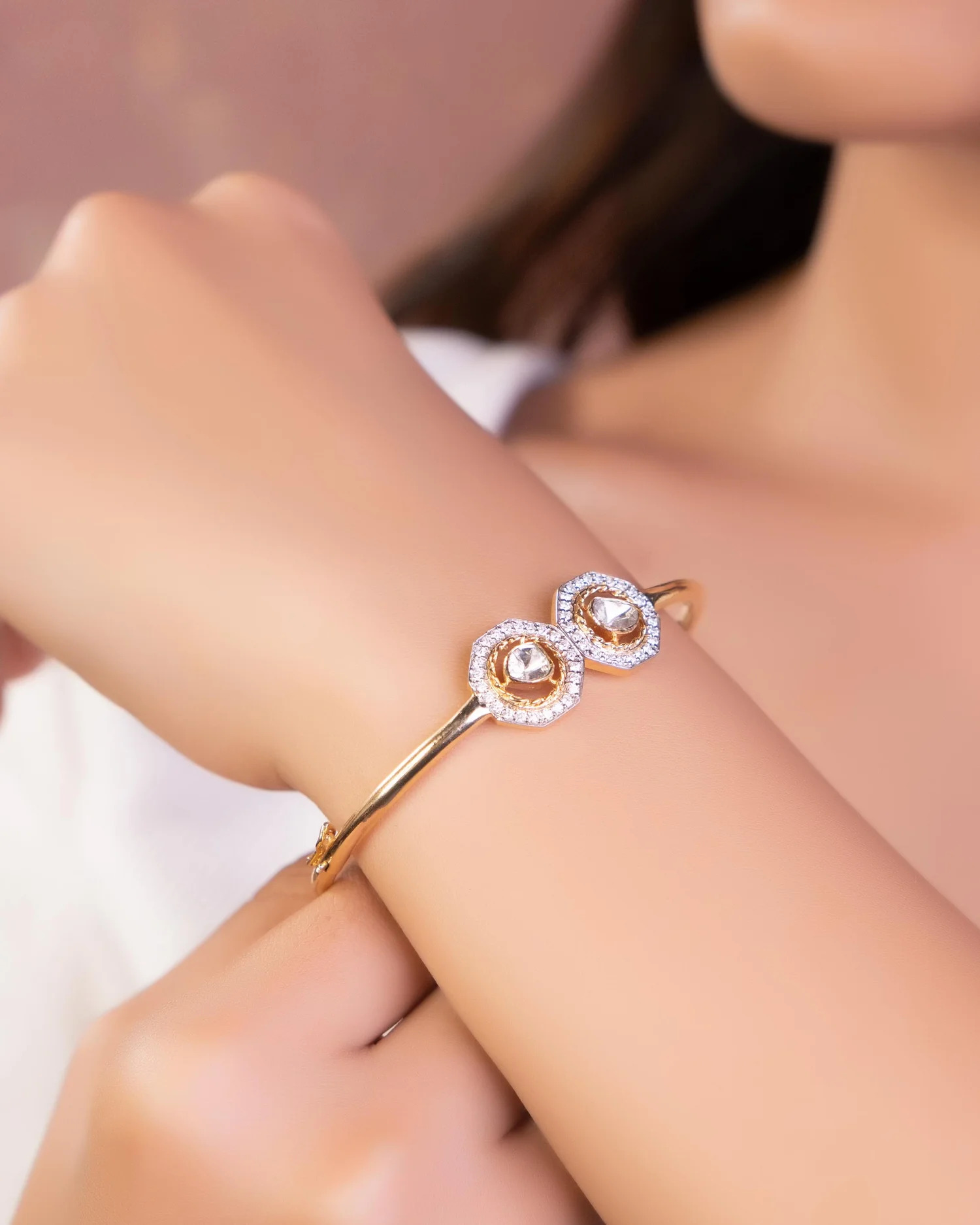 Delicate Polki Bangle