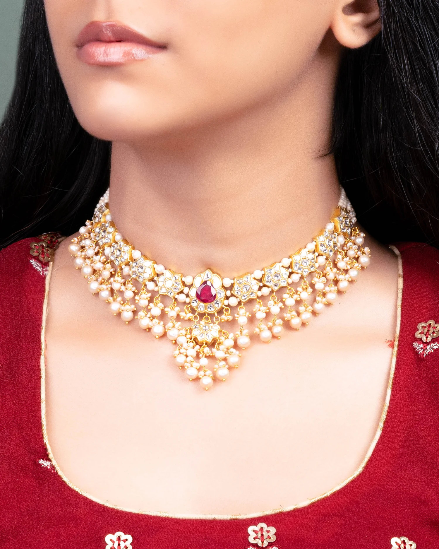 pearl jewellery for red dress