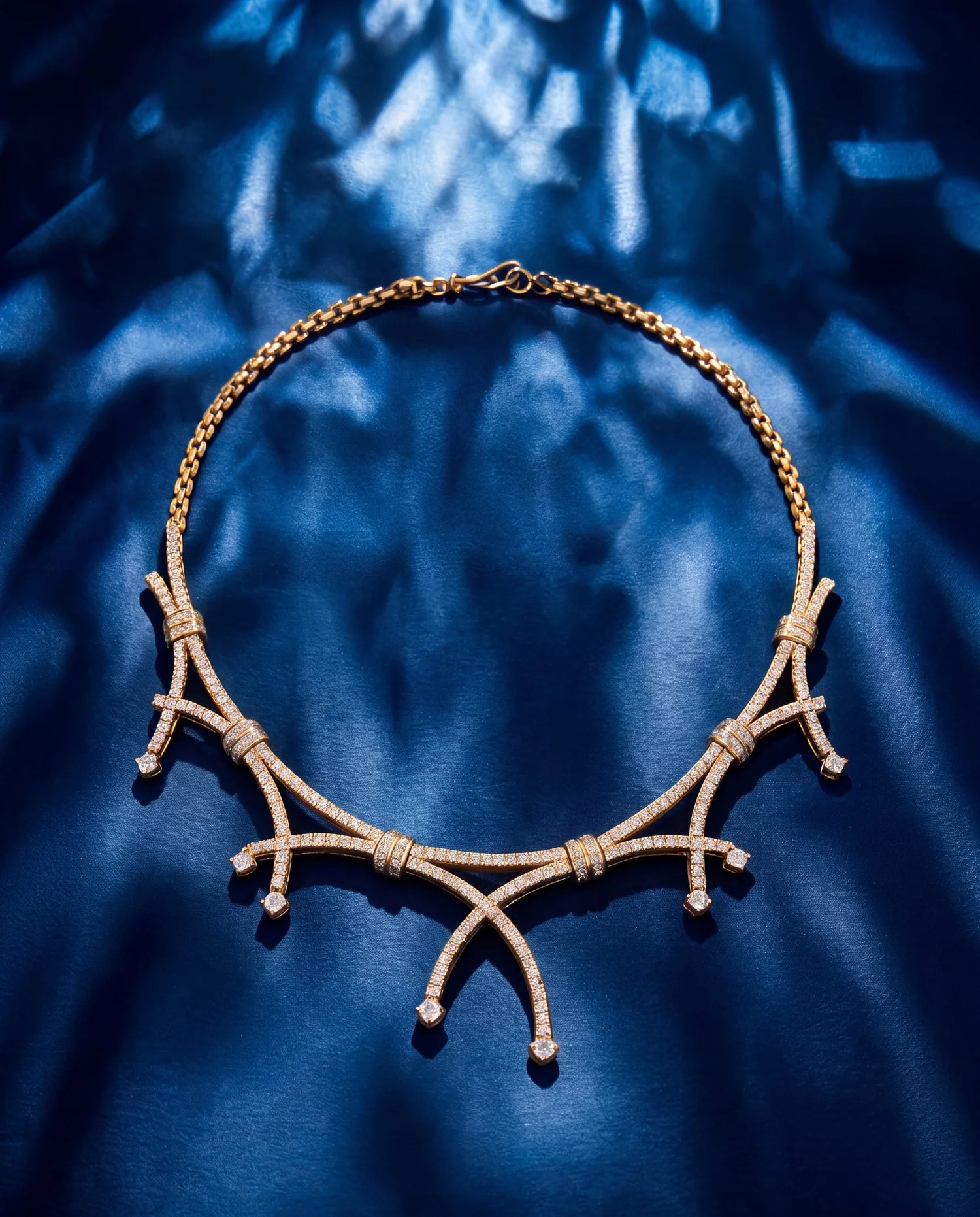 diamond necklace for black dress (1)