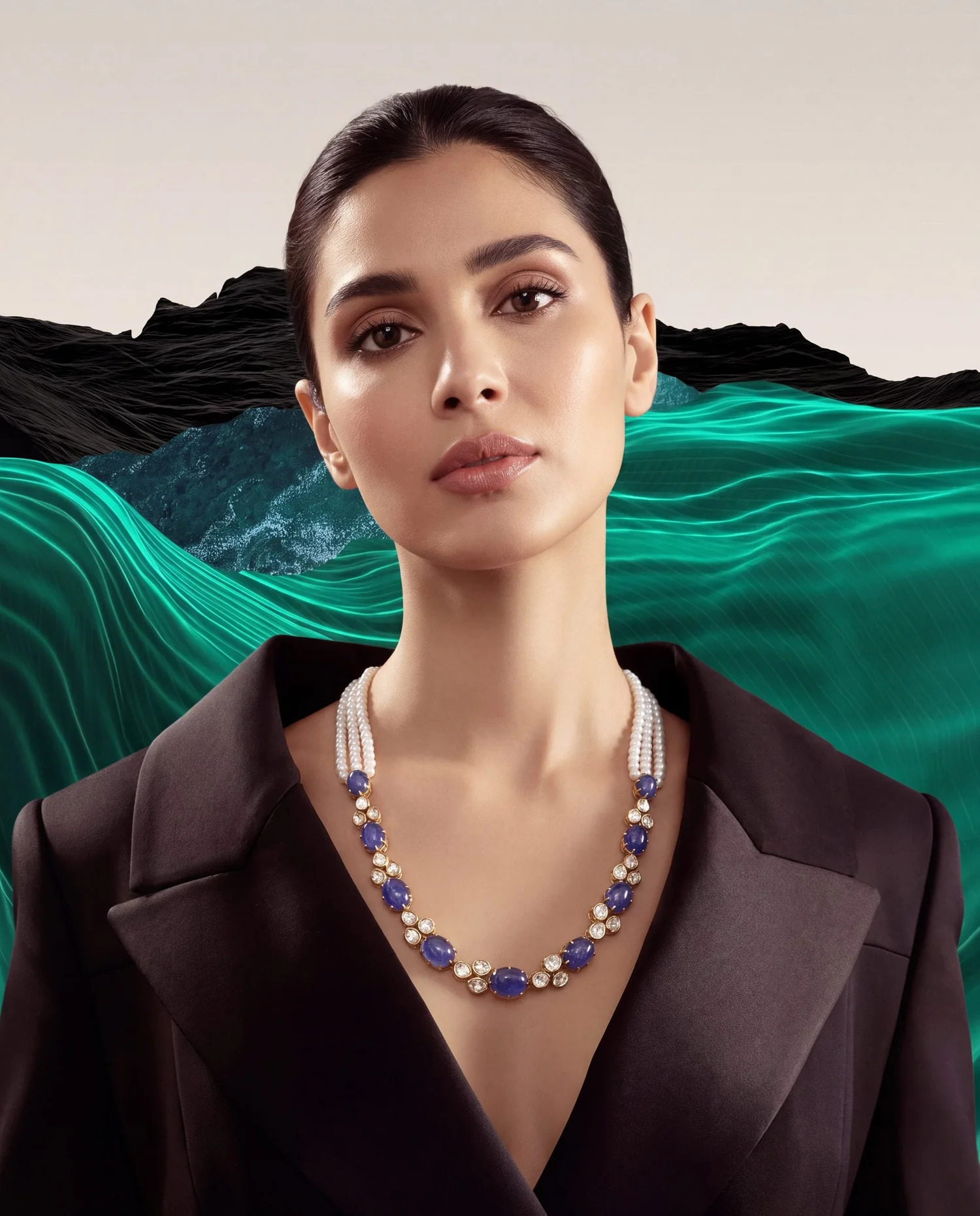 diamond necklace for festive look