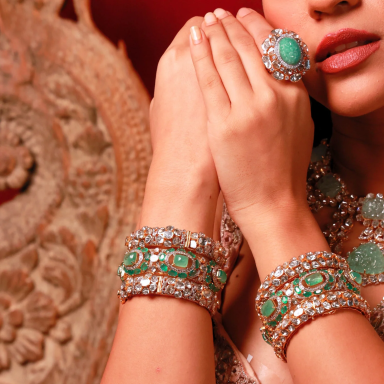 hand accessories for wedding