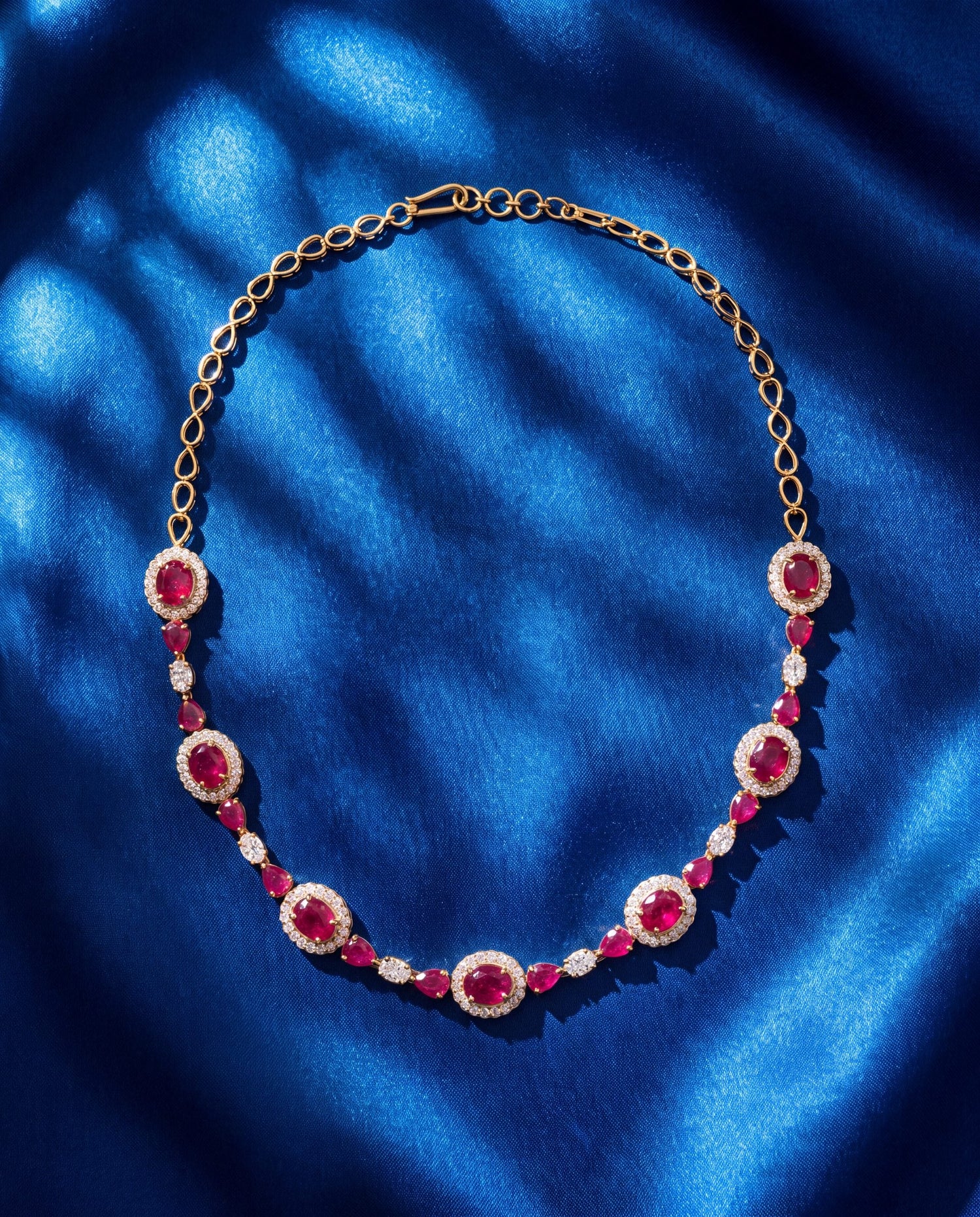 neckpiece for black dress